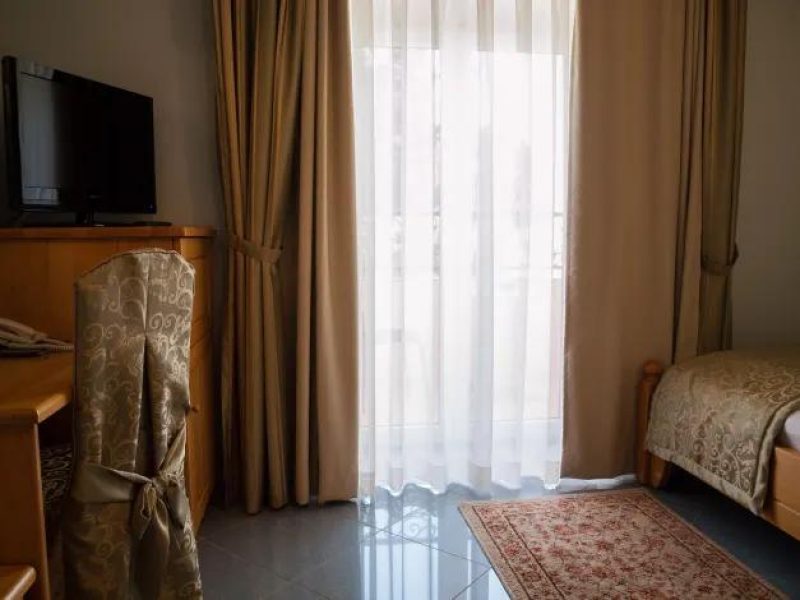حجز فنادق وطيران